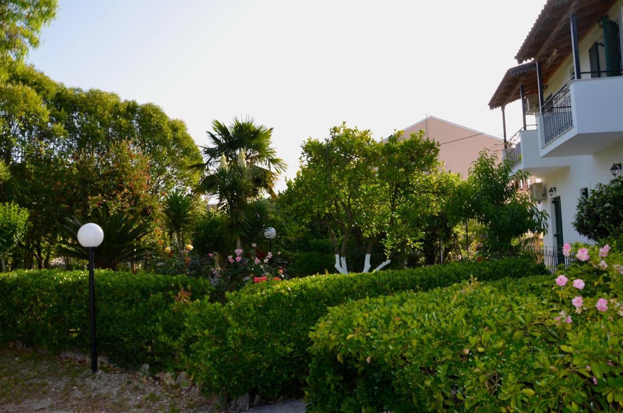 Appartamento Kostas' Garden Roda  Esterno foto